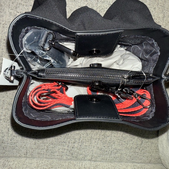 NWT - The Phantom Menace Darth Maul Crossbody Bag - BoxLunch Exclusive - Picture 3 of 5